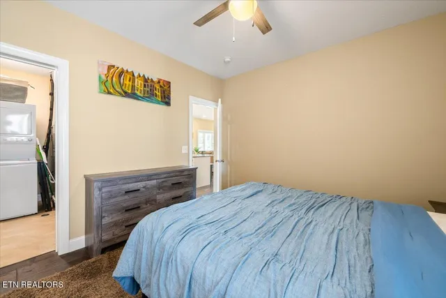 $450,000 | 195 North Deer Vlg Lane, Unit B, La Follette, TN 37766