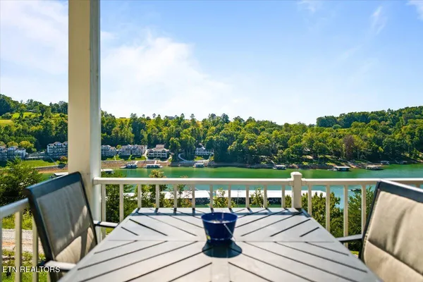 $450,000 | 195 North Deer Vlg Lane, Unit B, La Follette, TN 37766