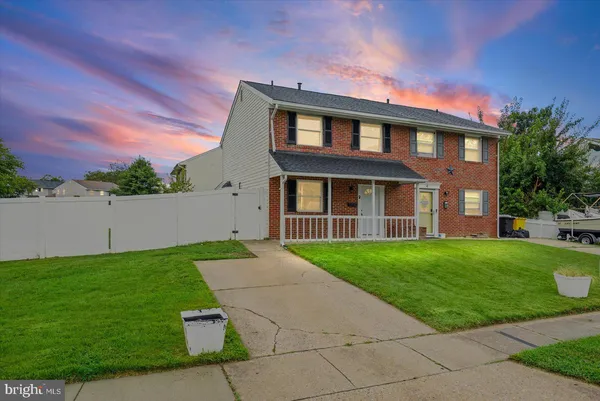 $364,900 | 2 Breakwater Court, Pasadena, MD 21122