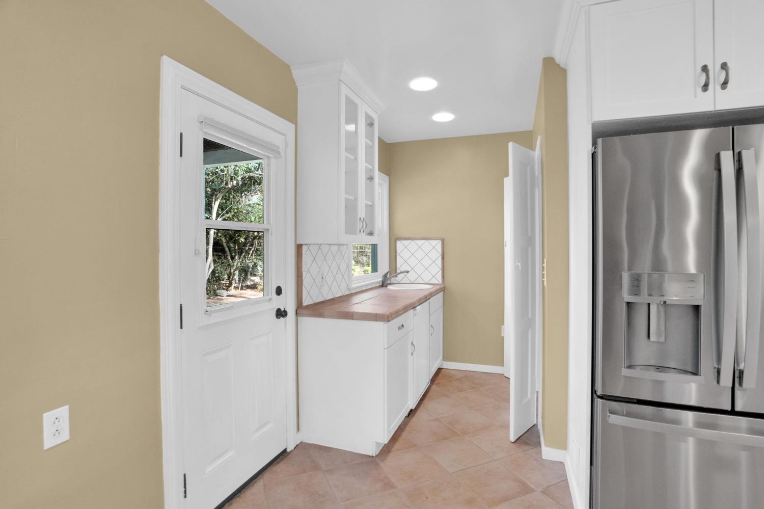 741 East Rialto Avenue Fresno, CA 93704 - Photo 25 of 33