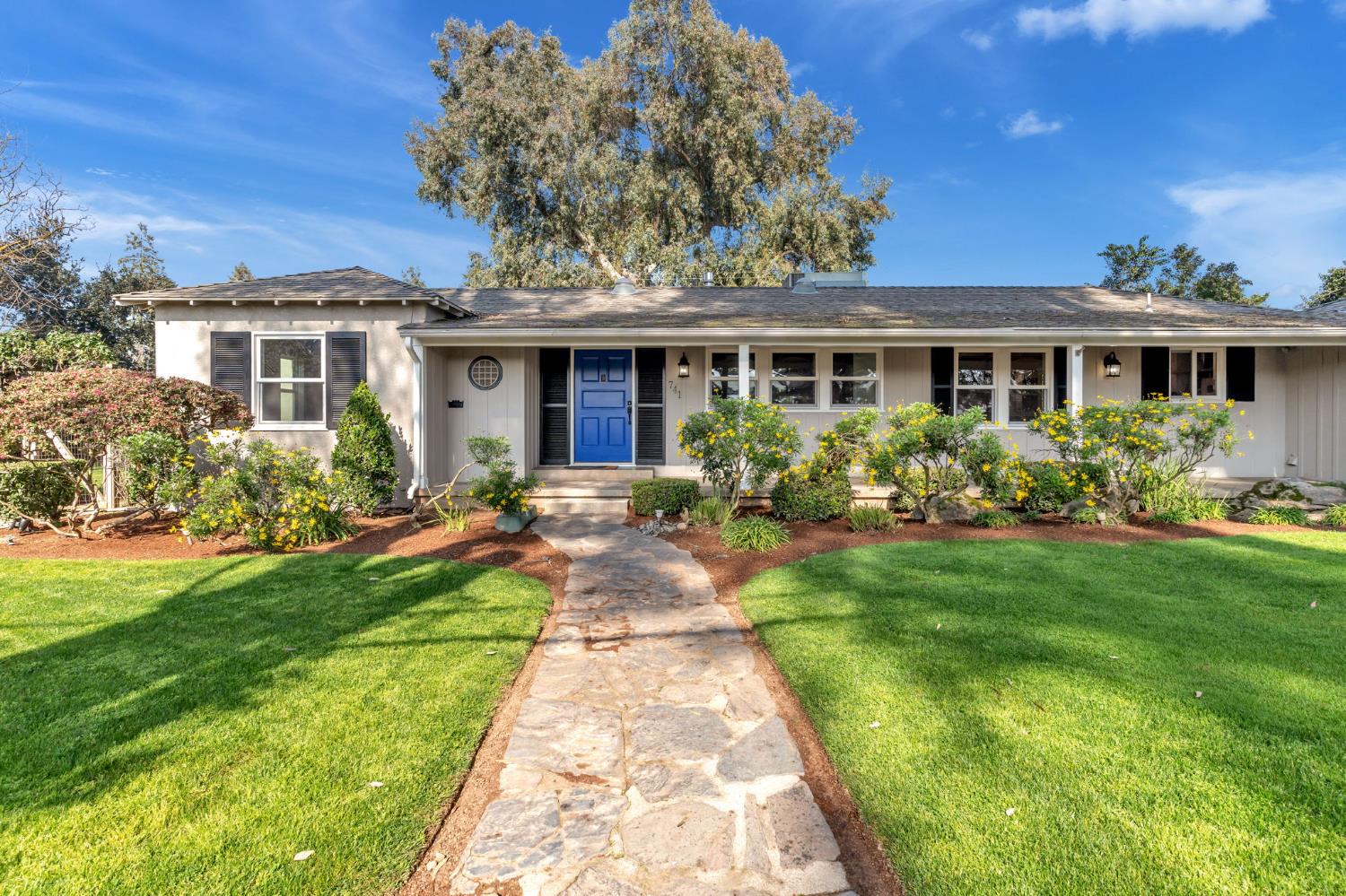 741 East Rialto Avenue Fresno, CA 93704 - Photo 3 of 33