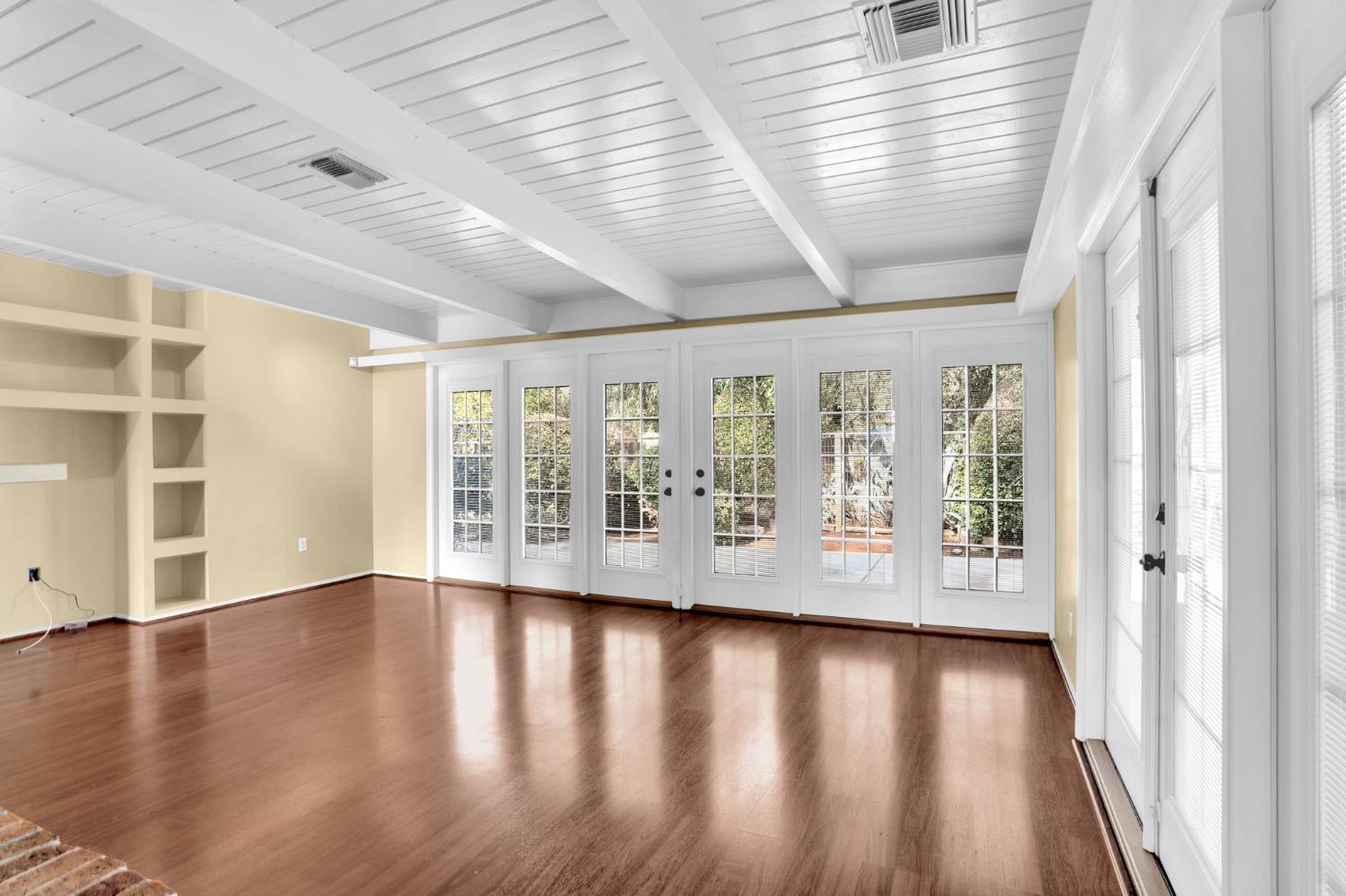 741 East Rialto Avenue Fresno, CA 93704 - Photo 9 of 33