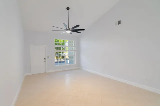 $2,750 | 5507 Pebble Brook Lane, Boynton Beach, FL 33472