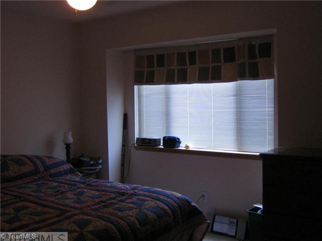 6103 Old Wagon Road Winston-Salem, NC 27106 - Photo 6 of 12 1st Bedroom.