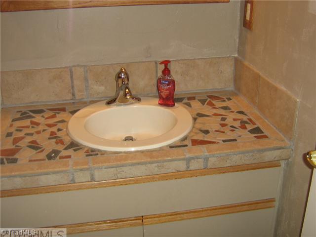 6103 Old Wagon Road Winston-Salem, NC 27106 - Photo 7 of 12 Other.