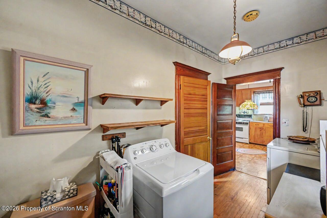 145 Spring Street Carbondale, PA 18407 - Photo 22 of 62 145 Spring St 19 Large