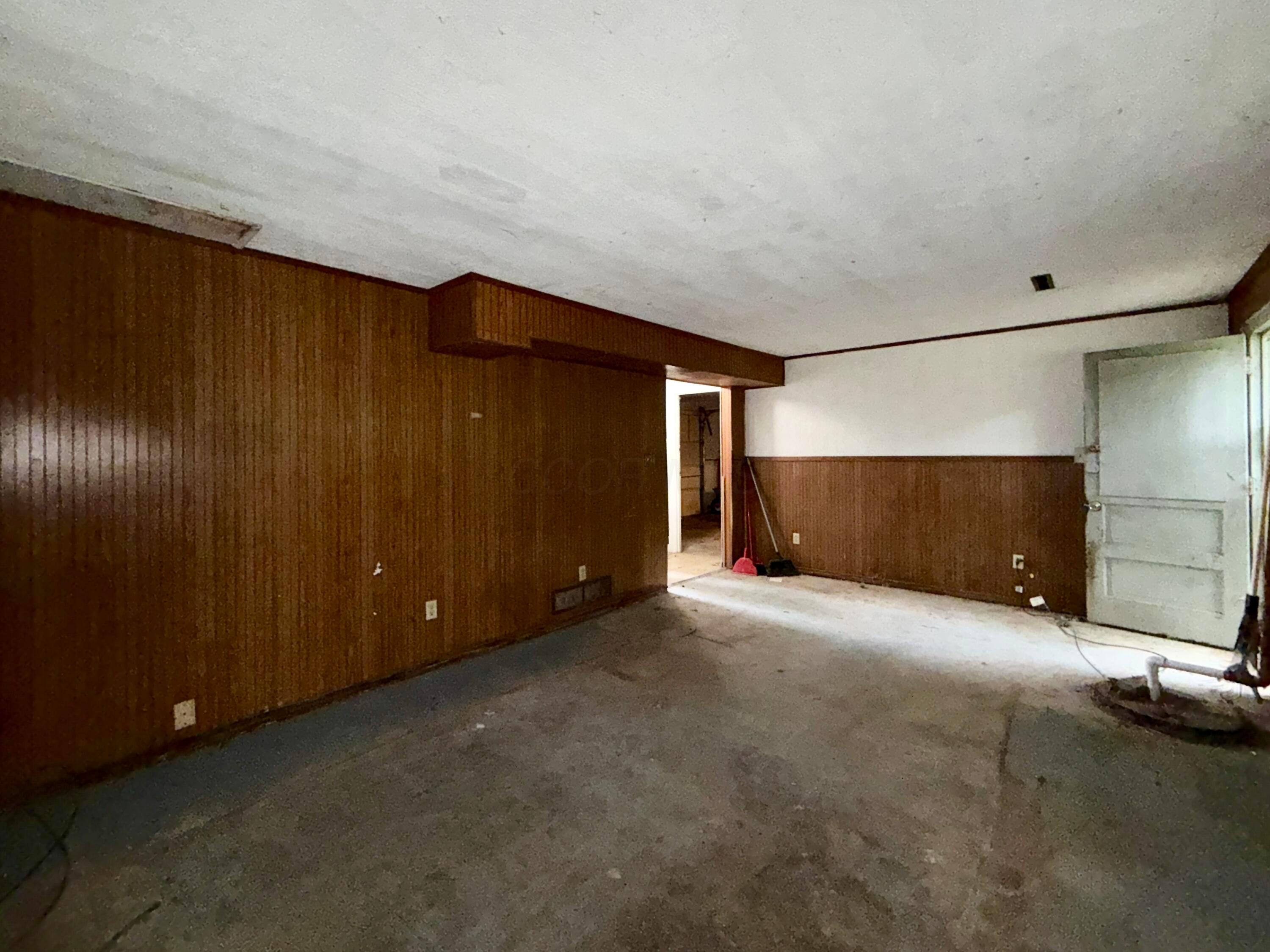 1685 Liscomb Road Columbus, OH 43207 - Photo 13 of 21 LL.