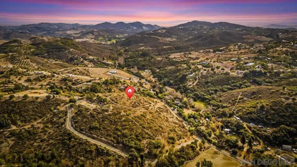 $400,000 | 1390 Little Gopher Canyon Road, Vista, CA 92084