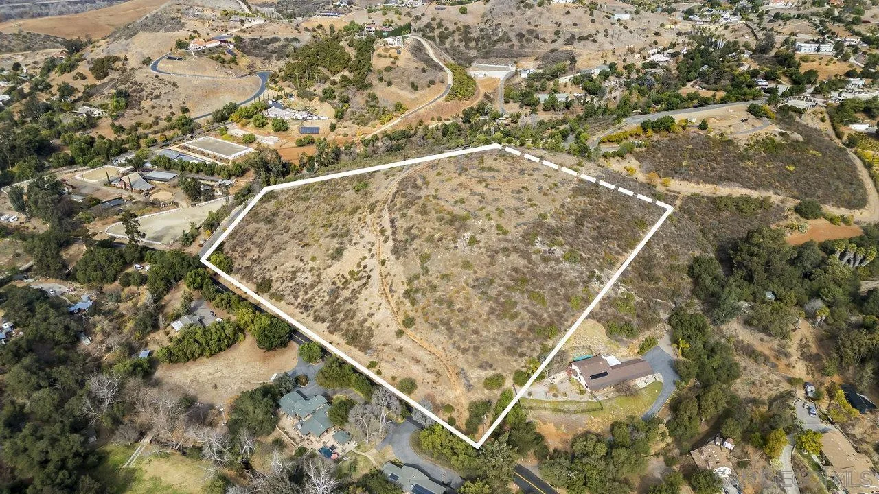 1390 Little Gopher Canyon Road Vista, CA 92084 - Photo 6 of 17