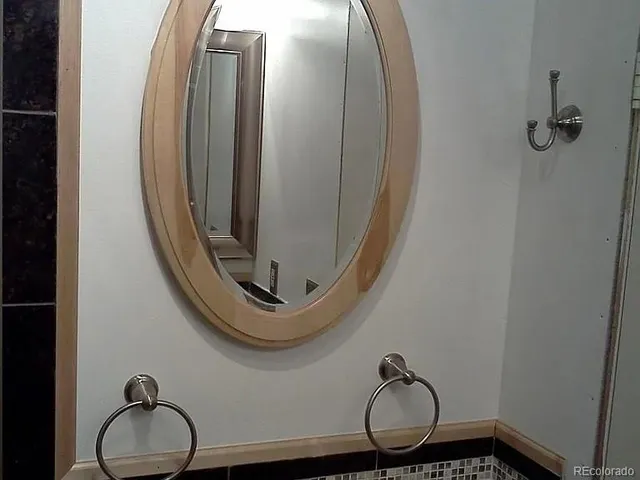 a bathroom with a toilet
