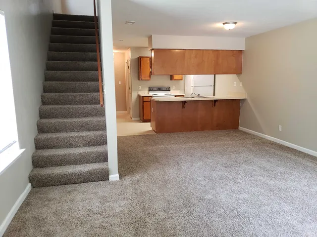 $1,250 | 227 Dixie Drive, Unit 2, Tallahassee, FL 32304