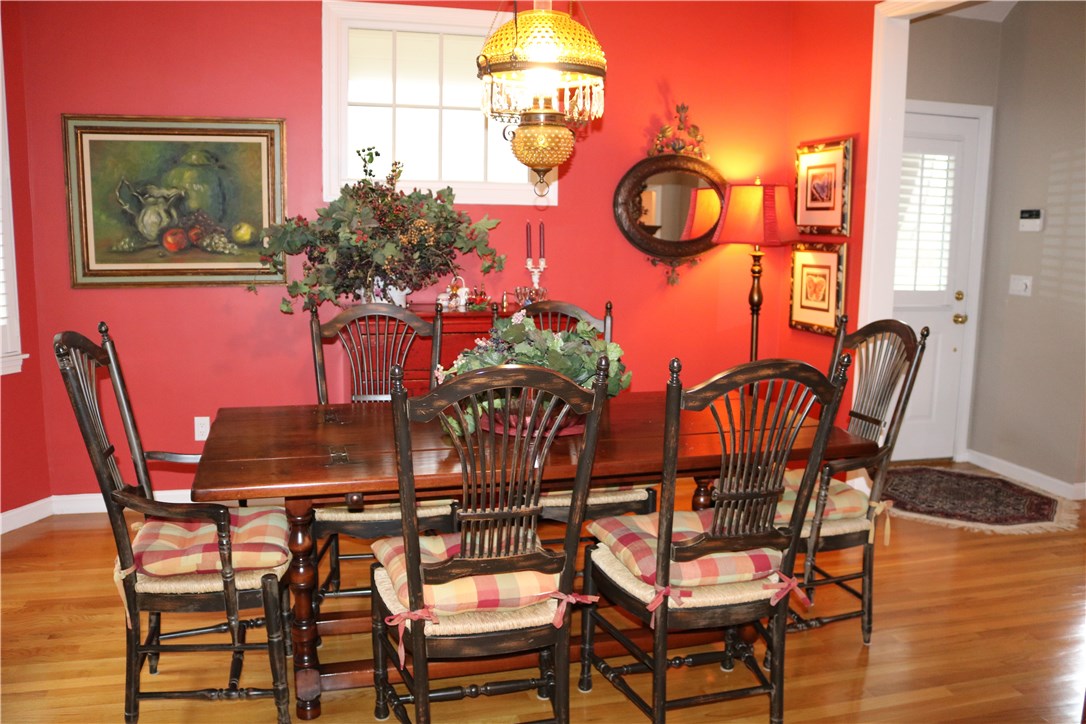 32 Oyster Point Warren, RI 02885 - Photo 4 of 7