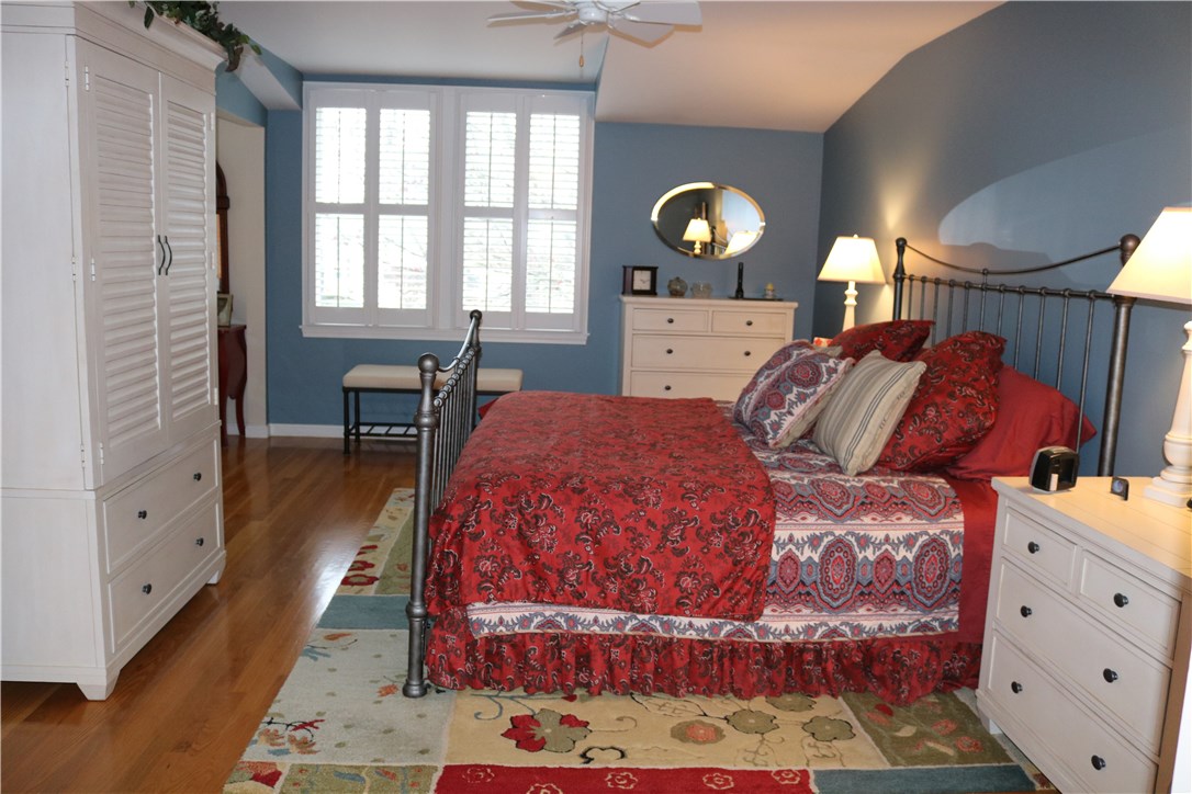32 Oyster Point Warren, RI 02885 - Photo 5 of 7