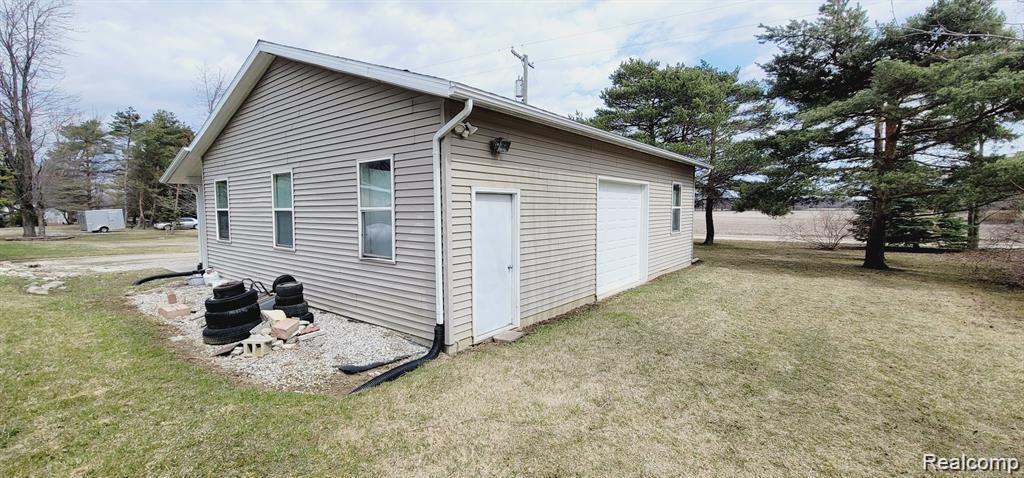 2611 Miller Road Allenton, MI 48002 - Photo 32 of 41 Rearoverheadandservicedoor