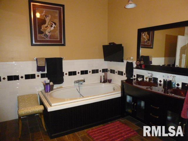 231 North Webster Avenue Jacksonville, IL 62650 - Photo 19 of 26