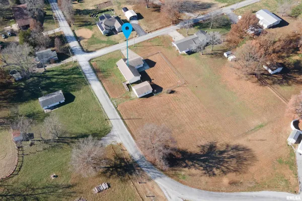 $132,000 | 516 South Safford Street, Christopher, IL 62822