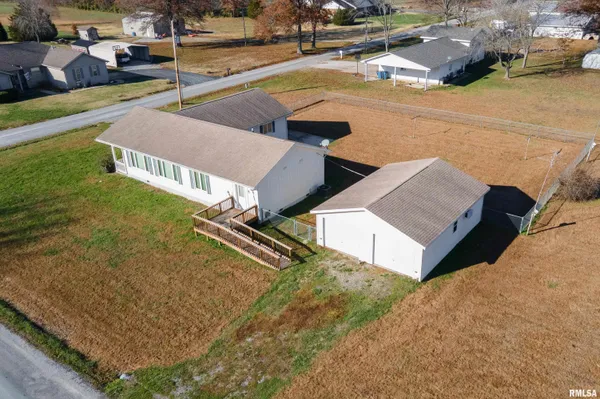$132,000 | 516 South Safford Street, Christopher, IL 62822