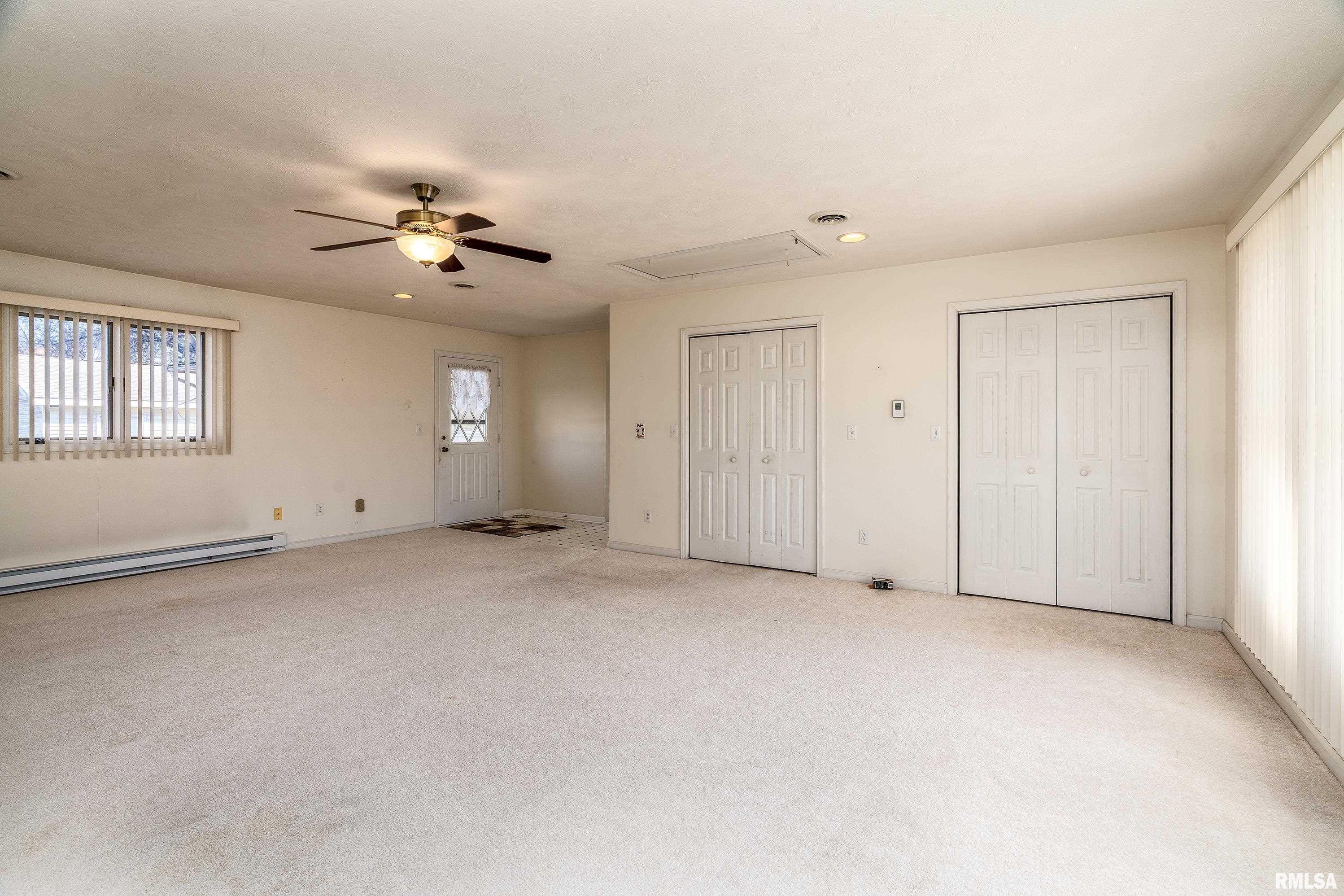 516 South Safford Street Christopher, IL 62822 - Photo 6 of 36