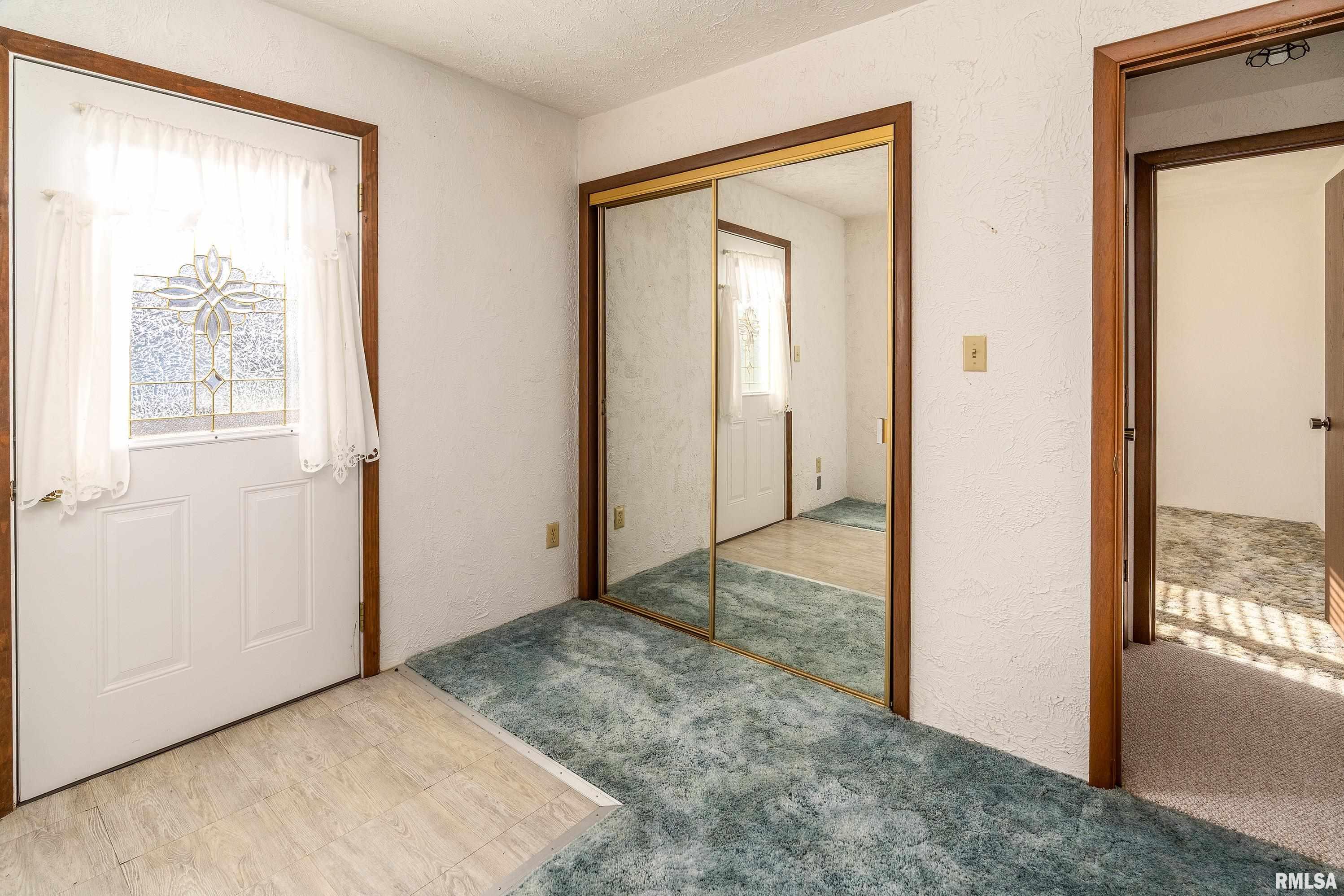 516 South Safford Street Christopher, IL 62822 - Photo 7 of 36