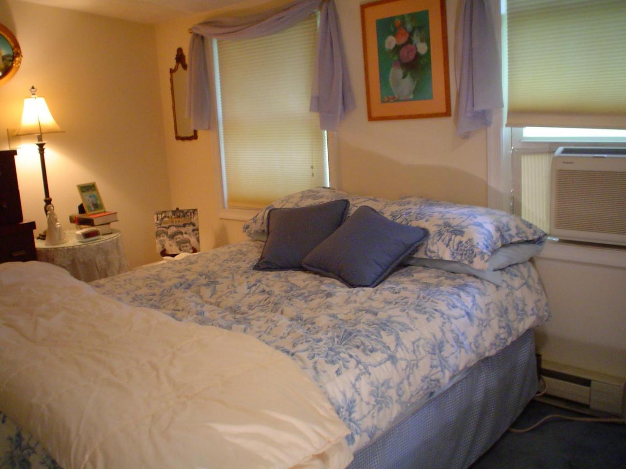 8140 D Mountain Road Stroudsburg, PA 18360 - Photo 11 of 11 Cottage Bedroom