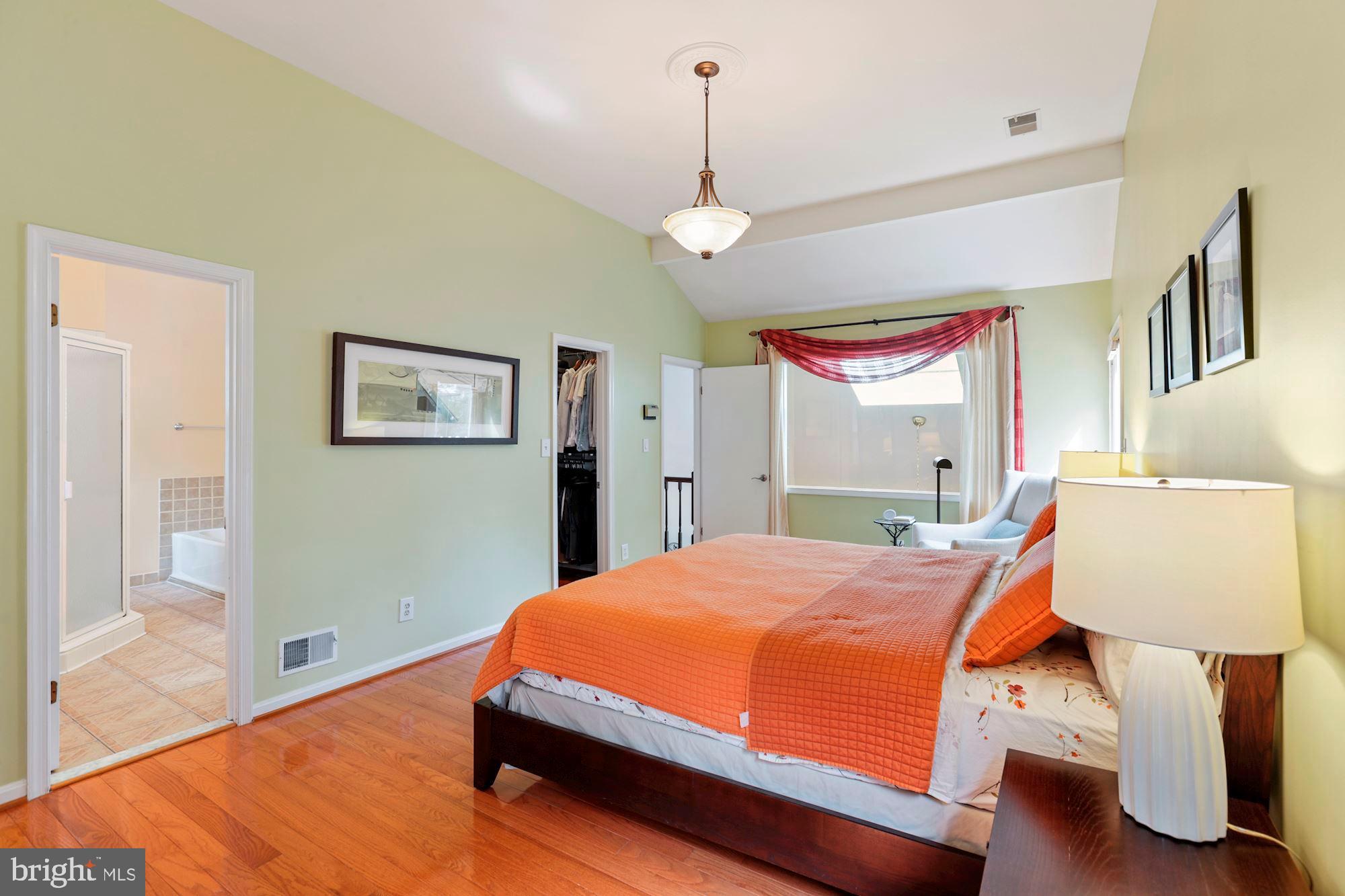 6849 St Albans Road McLean, VA 22101 - Photo 26 of 42 Primary Bedroom