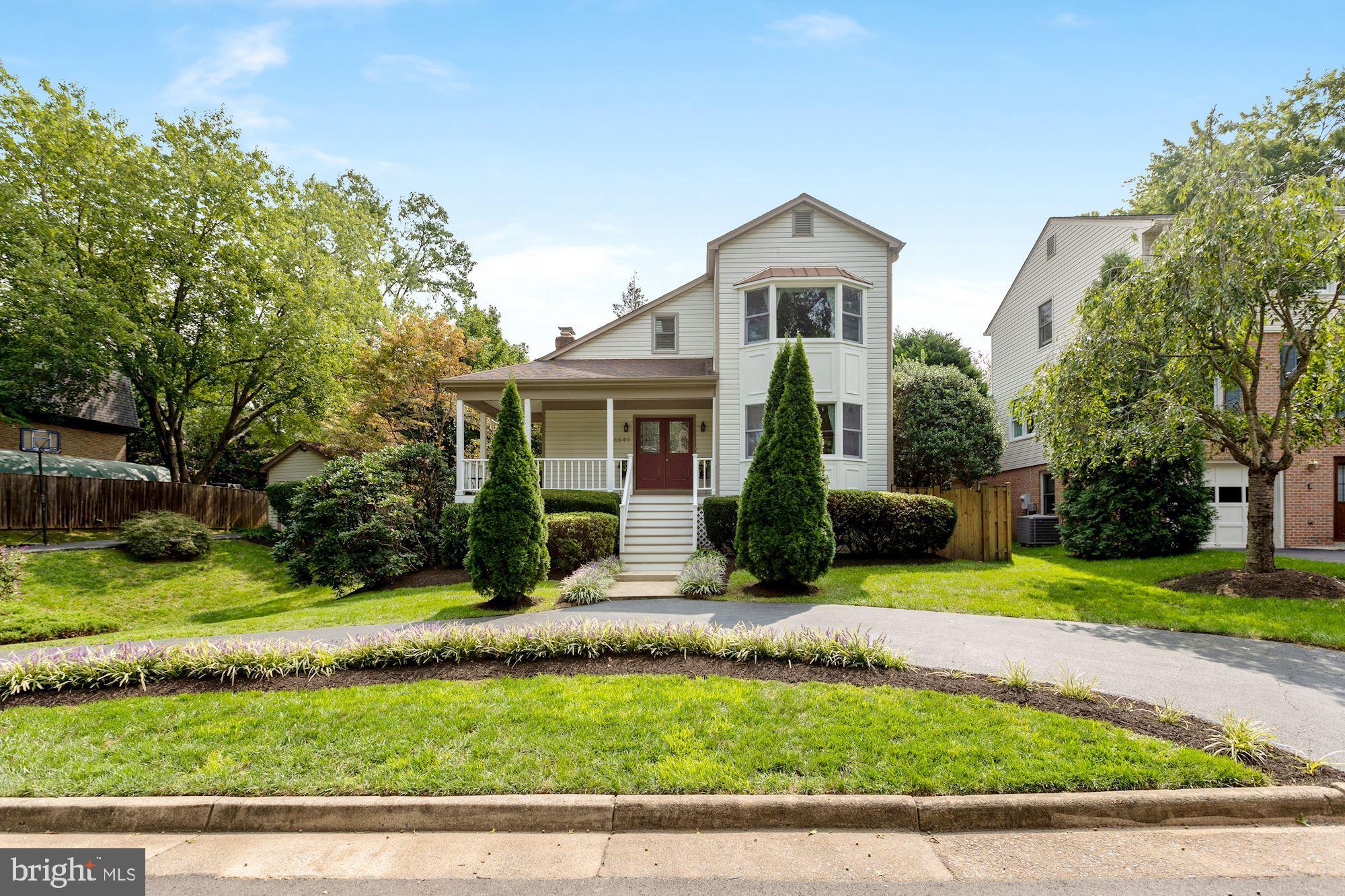 6849 St Albans Road McLean, VA 22101 - Photo 5 of 42 Circular drive, -More parking