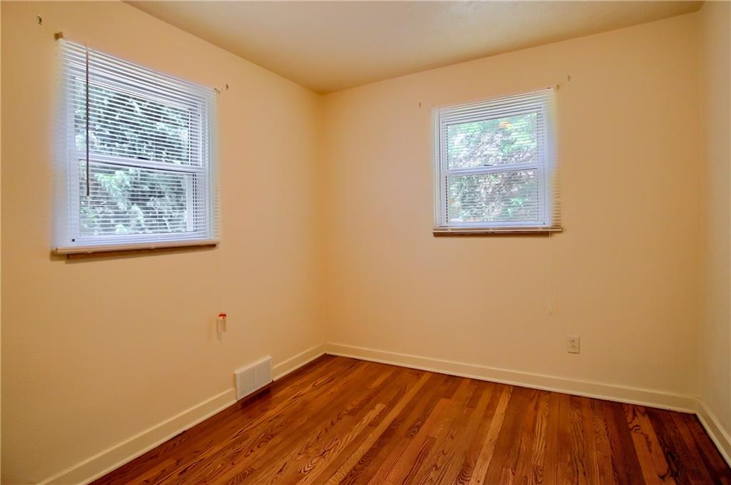 3633 Middletown Road Pittsburgh, PA 15204 - Photo 14 of 22 Gallery Image 14