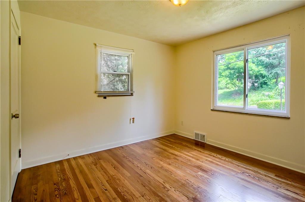 3633 Middletown Road Pittsburgh, PA 15204 - Photo 15 of 22 Gallery Image 15