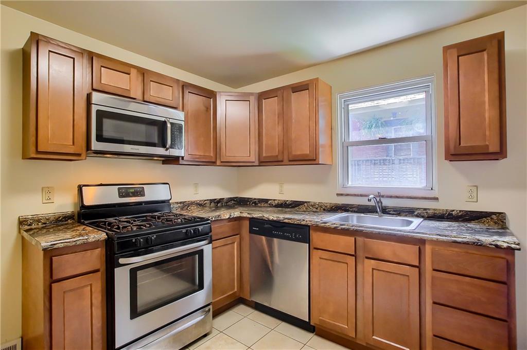 3633 Middletown Road Pittsburgh, PA 15204 - Photo 6 of 22 Gallery Image 6