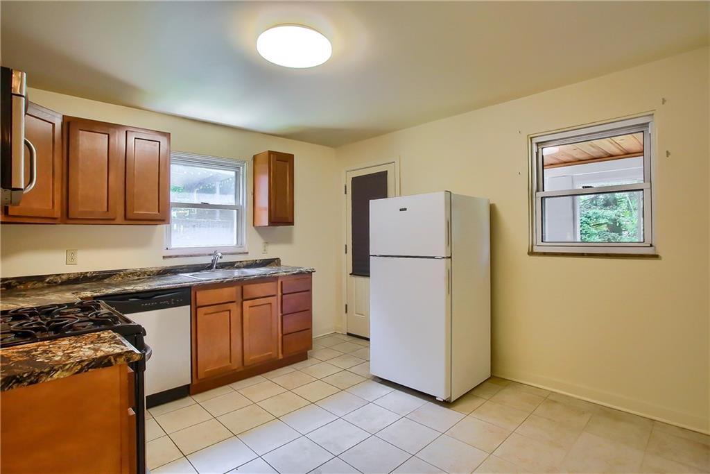 3633 Middletown Road Pittsburgh, PA 15204 - Photo 7 of 22 Gallery Image 7