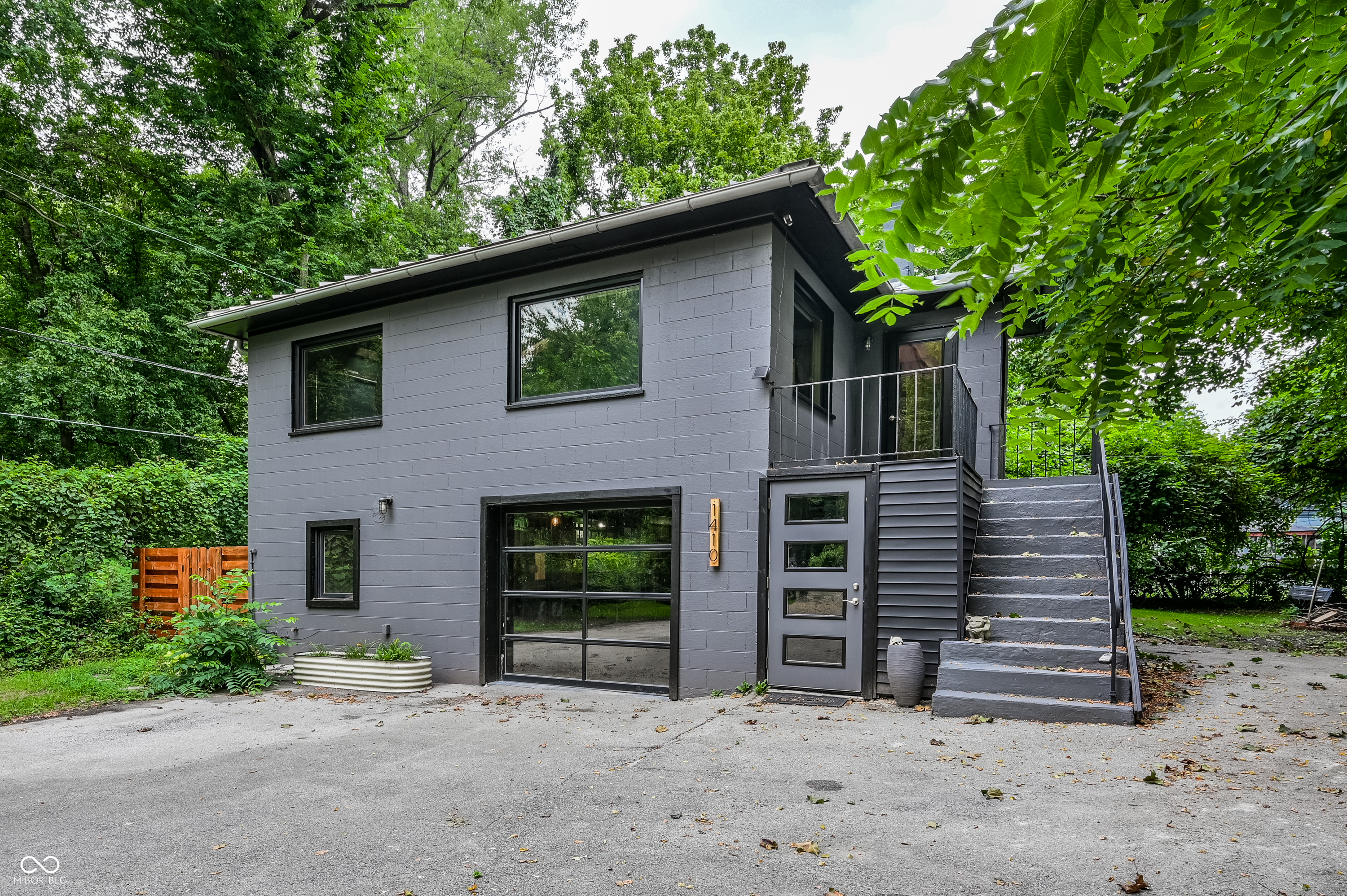 1410 Maxine Road Indianapolis, IN 46240 - Photo 1 of 26 Gallery Image 1