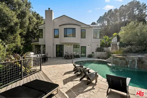 $5,395,000 | 28222 Via Acero, Malibu, CA 90265