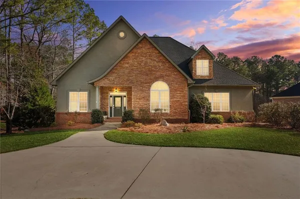 $585,000 | 319 Stonebridge Boulevard, Bremen, GA 30110