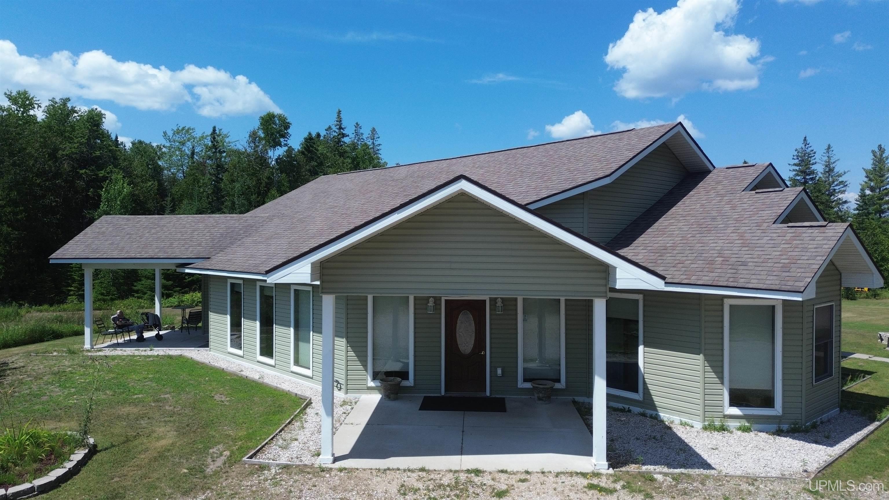 8082 Highway 2 Manistique, MI 49854 - Photo 6 of 56