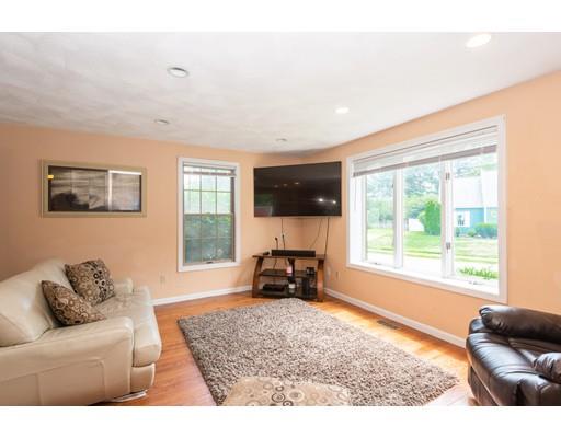 10 Upton Lane Boxford, MA 01921 - Photo 6 of 41