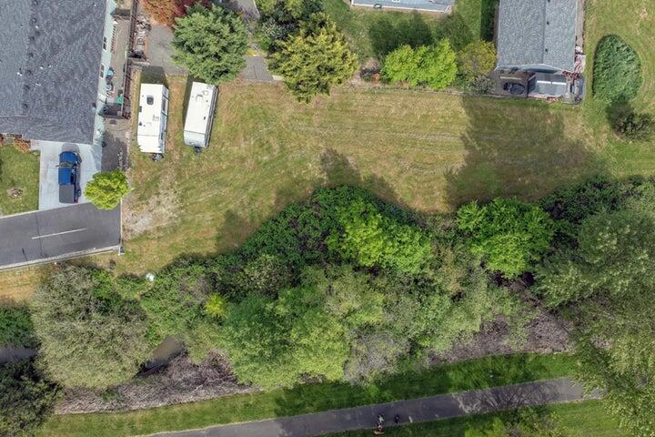 895 Holley Way Central Point, OR 97502 - Photo 3 of 8 hw3