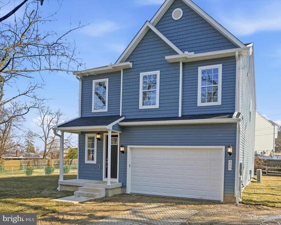 533 Forest View Road Linthicum Heights, MD 21090 - Photo 19 of 20 a view of a house with a swimming pool