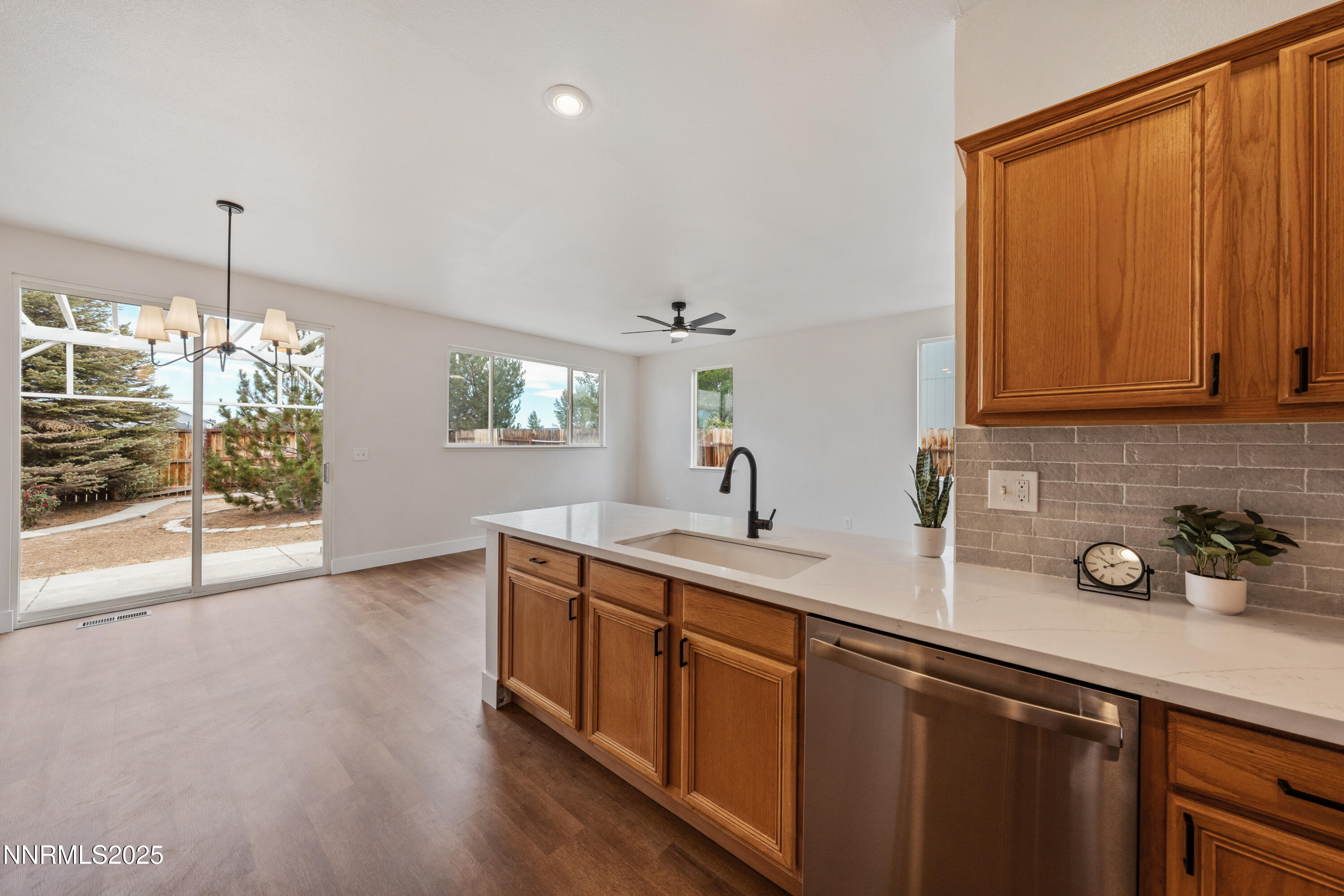 9830 Suncrest Drive Reno, NV 89506 - Photo 15 of 45 DS202891