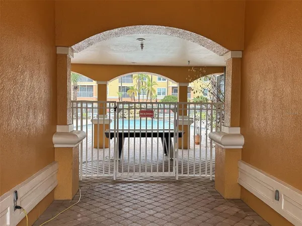 $1,800 | 5483 Vineland Road, Unit 10201, Orlando, FL 32811