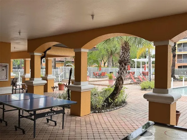 $1,800 | 5483 Vineland Road, Unit 10201, Orlando, FL 32811