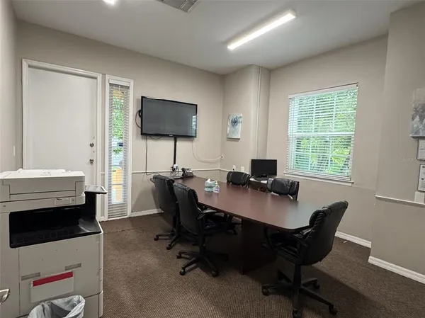 $1,800 | 5483 Vineland Road, Unit 10201, Orlando, FL 32811