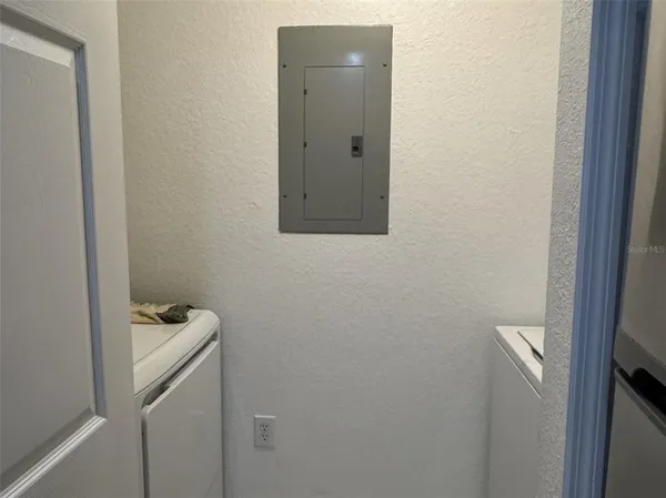 $1,800 | 5483 Vineland Road, Unit 10201, Orlando, FL 32811