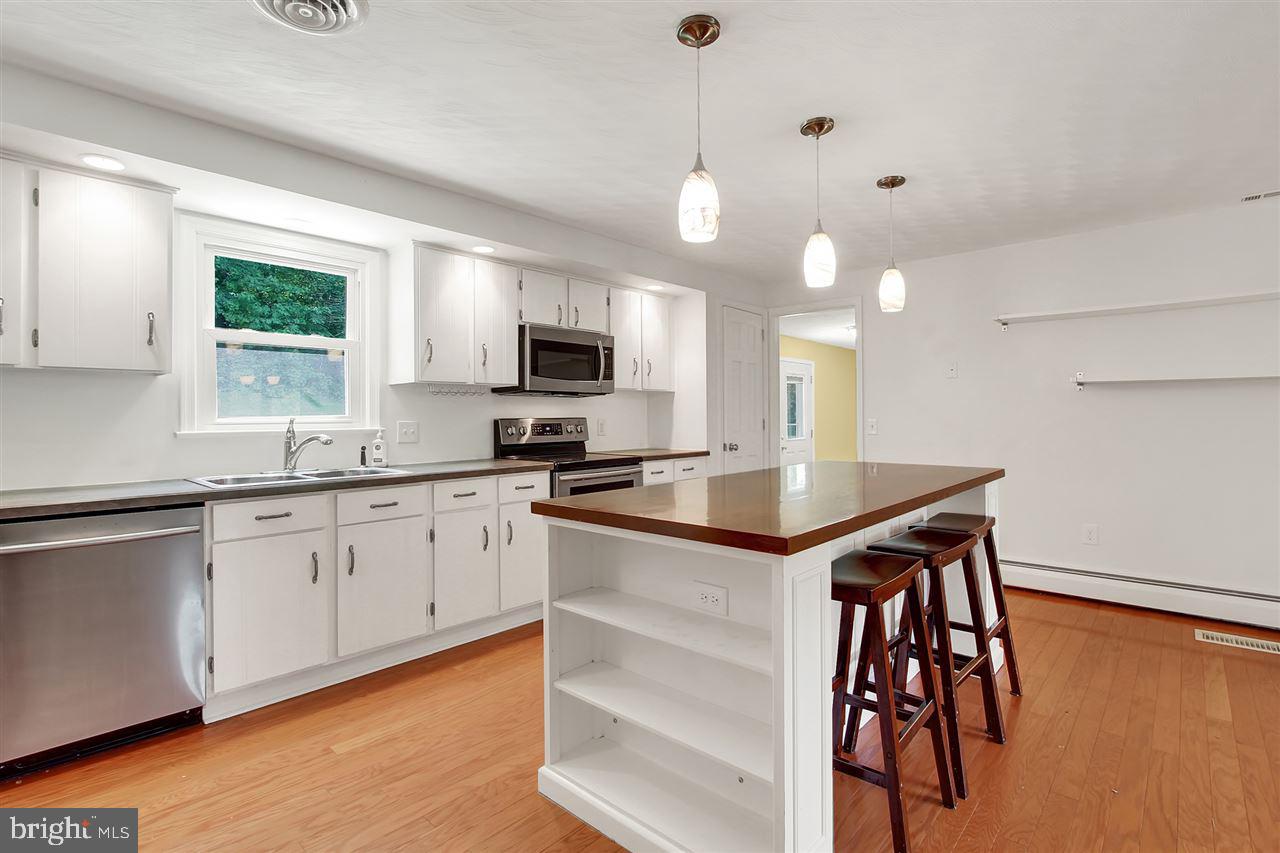 6386 Short Road Stewartstown, PA 17363 - Photo 7 of 34 Gallery Image 7