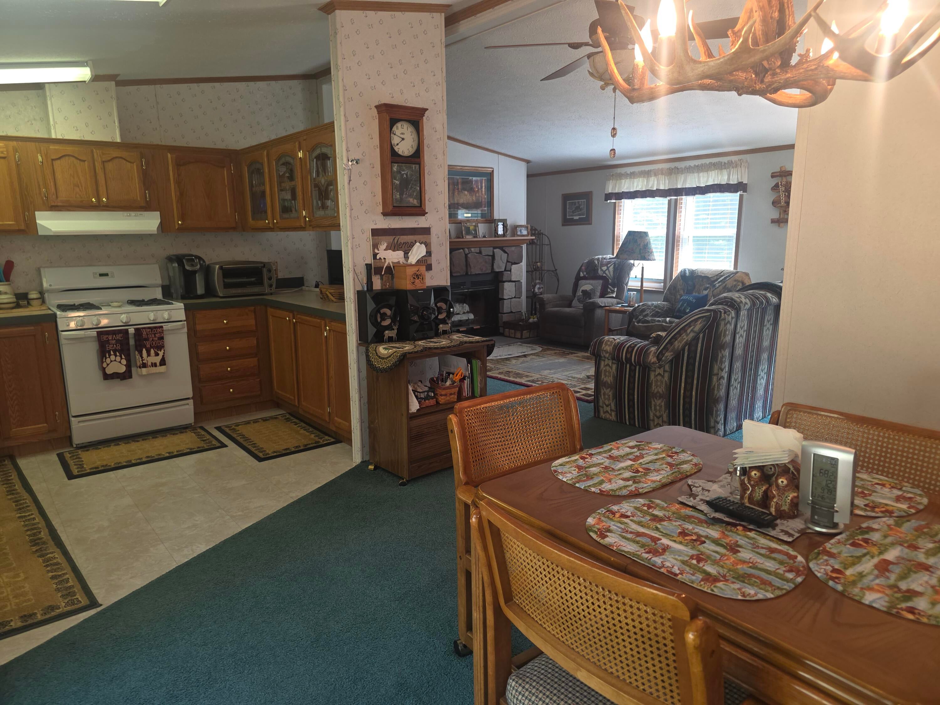 289 Grosse Pointe Road Barton City, MI 48705 - Photo 5 of 25 Gallery Image 5