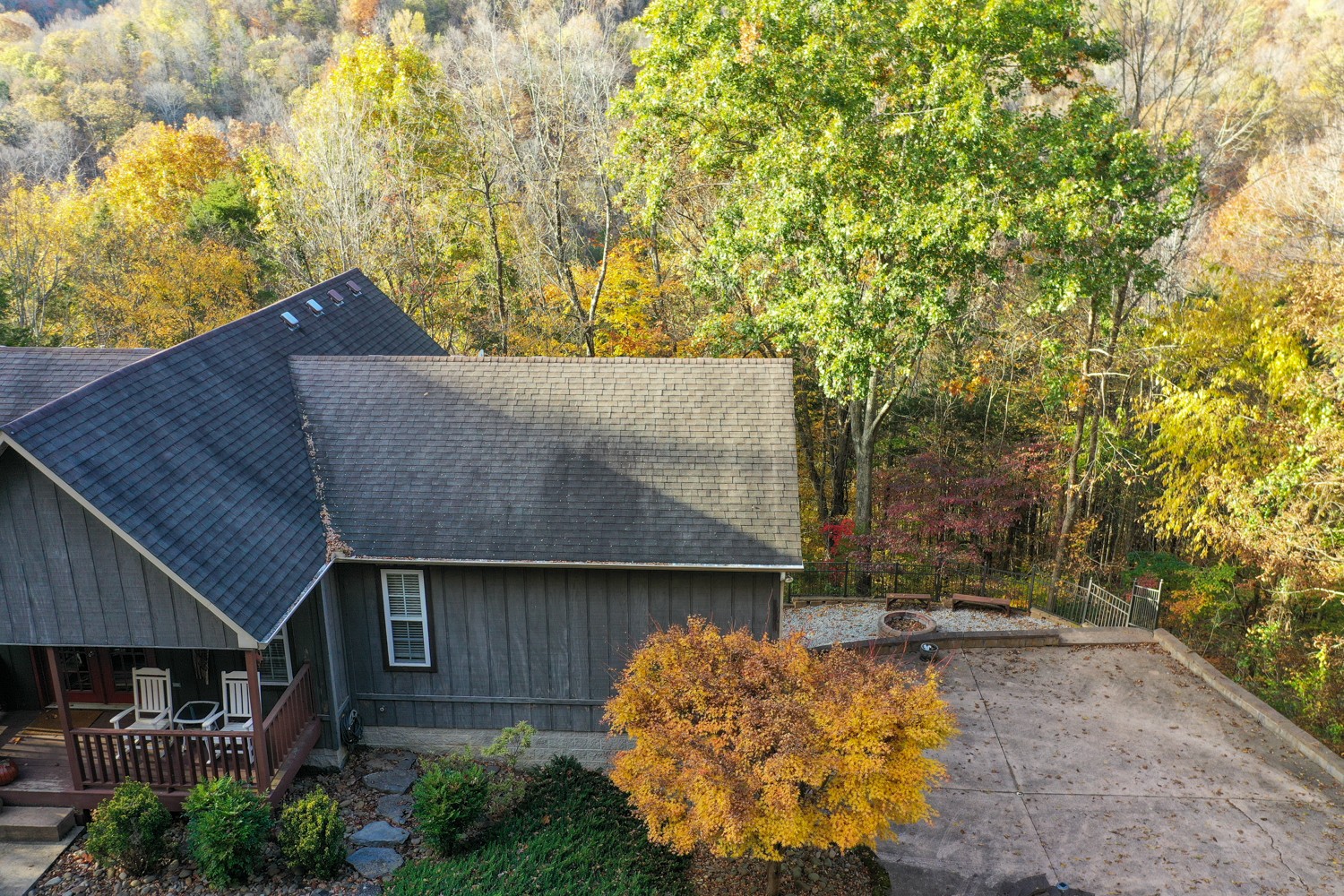 325 Silver Point Road Silver Point, TN 38582 - Photo 18 of 24 a backyard of a house with lots of green space
