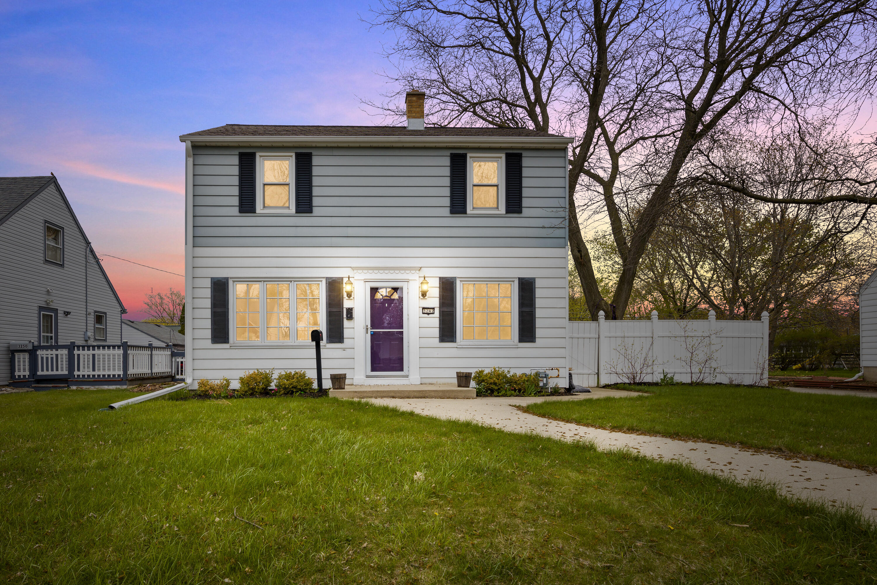 3242 N 90th St-1