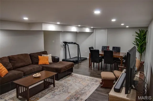 $163,000 | 1105 North Giddings Avenue, Jerseyville, IL 62052