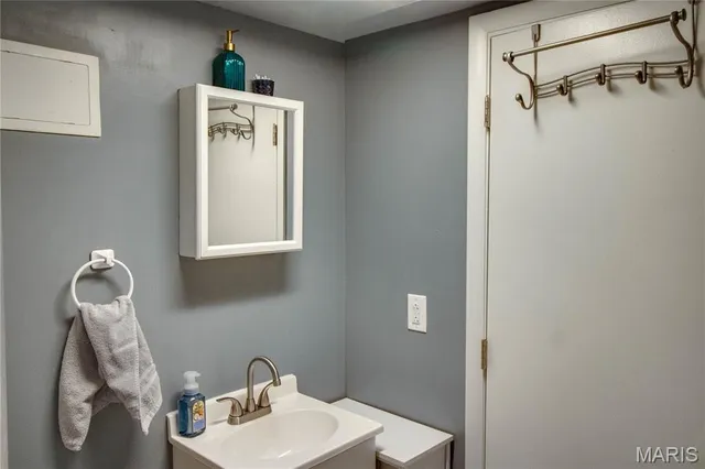 $163,000 | 1105 North Giddings Avenue, Jerseyville, IL 62052