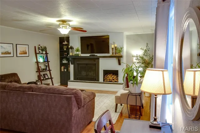 $163,000 | 1105 North Giddings Avenue, Jerseyville, IL 62052