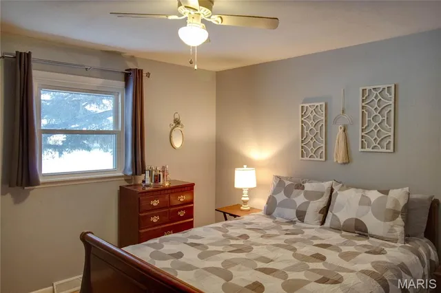 $163,000 | 1105 North Giddings Avenue, Jerseyville, IL 62052